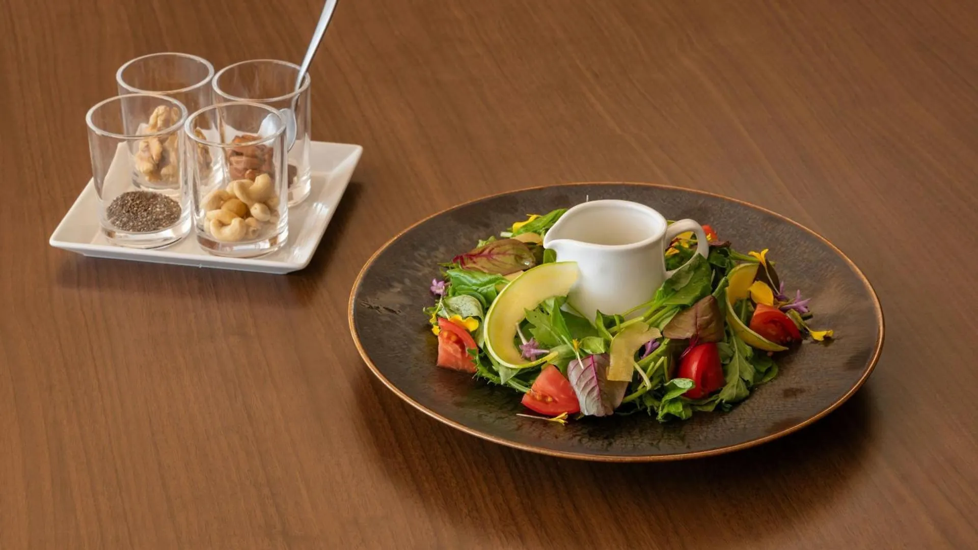 Hotel Courtyard By Marriott Osaka Honmachi 5*,  Japón