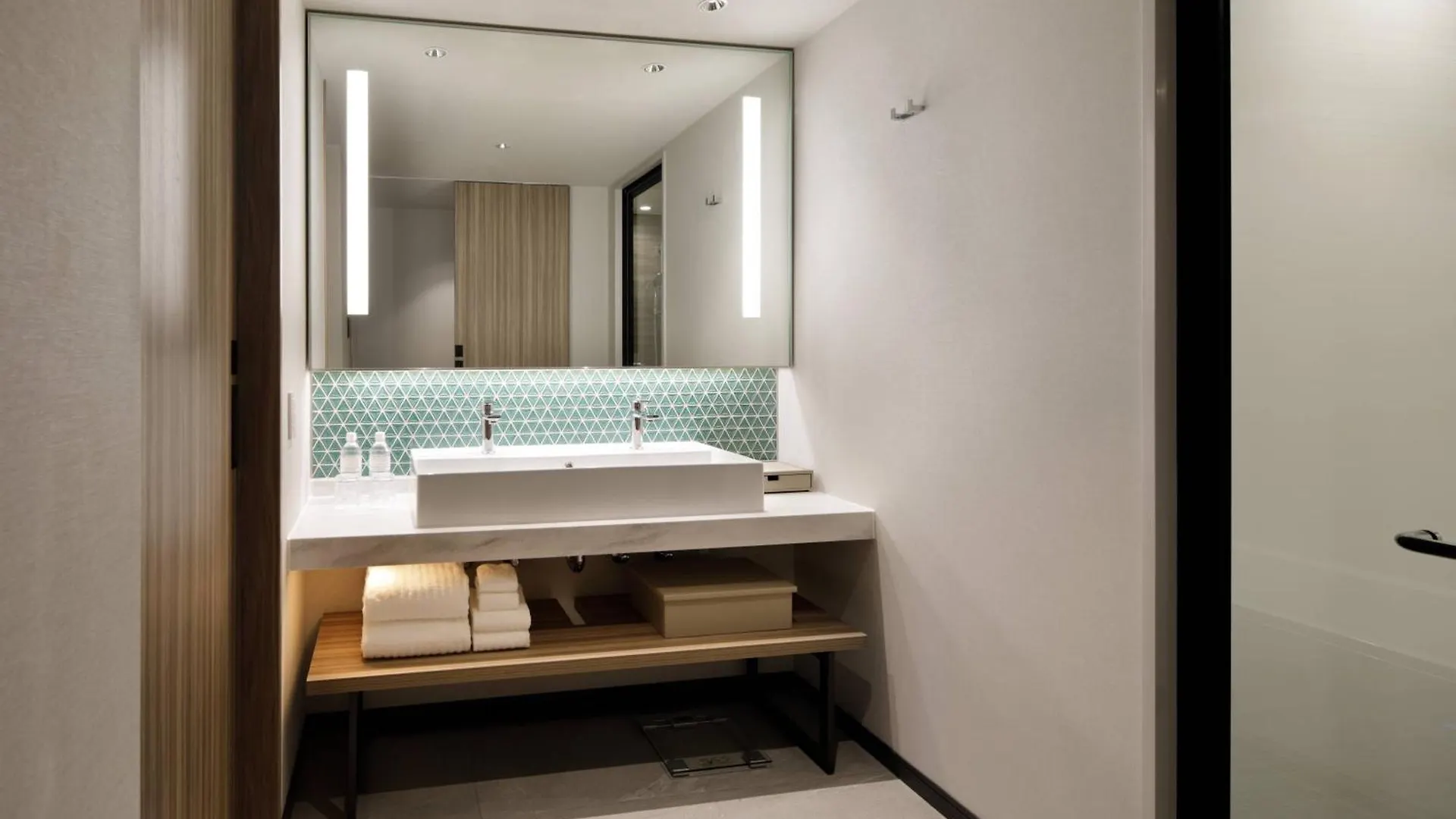 Hotel Courtyard By Marriott Osaka Honmachi 5*,  Japón